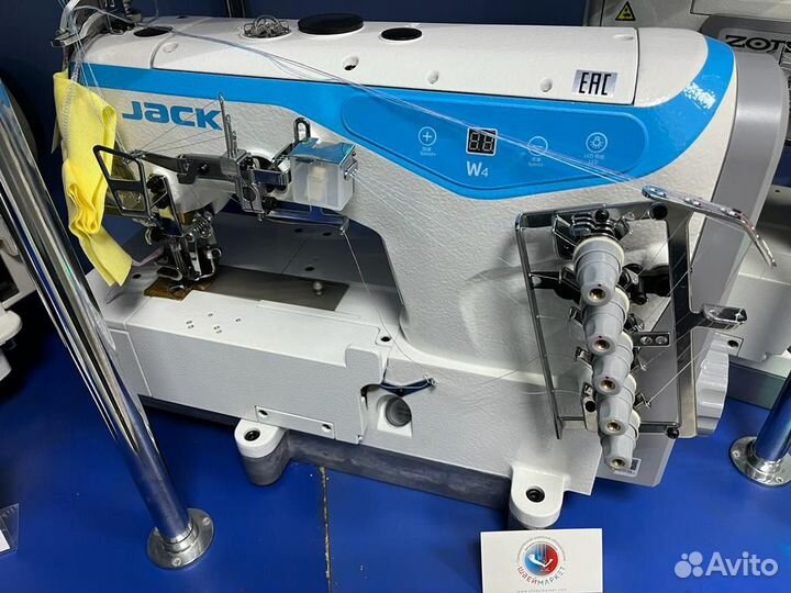 Плоскошовная швейная машина Jack W4-D-01GB 5,6 мм