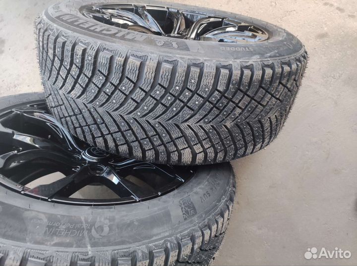 Зимние колёса тойоту 200 r 20 5x150 285/50/20 new