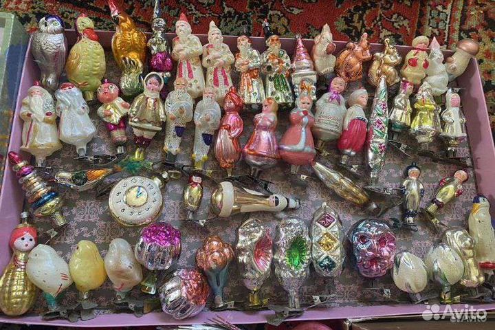 Елочные игрушки, шары,шишки,сосульки