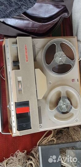 Бобиновый магнитофон