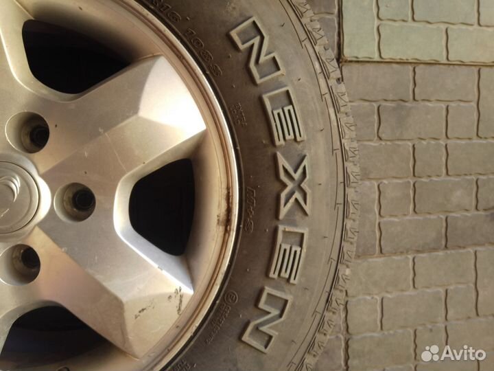 Nexen Roadian HTX 2 225/75 R16