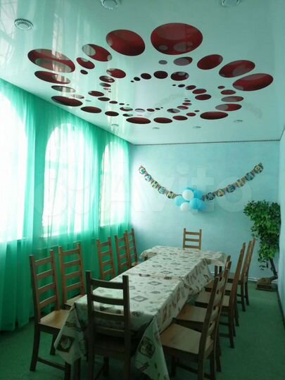 Здание, 352 м²