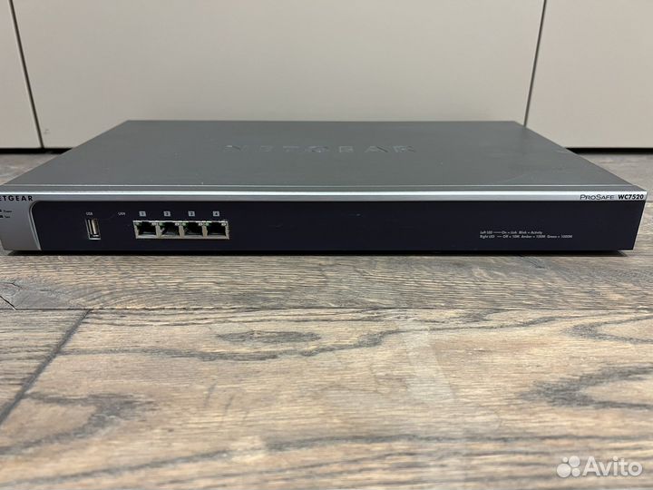 Контроллер netgear WC7520-100EUS ProSafe