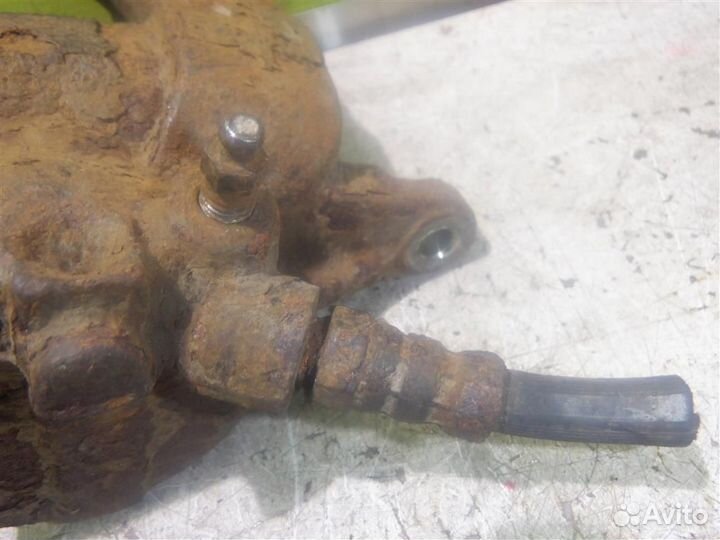 Суппорт передний правый Фиат Стило