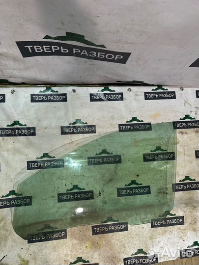 Стекло переднее левое Ford Focus 2 1.6 2005-2011