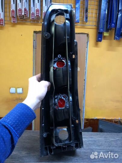 Задняя фара правая на Opel Meriva