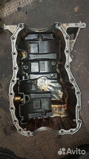 Поддон двигателя Renault Logan K4M