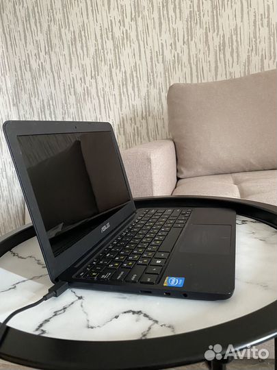 Ноутбук asus