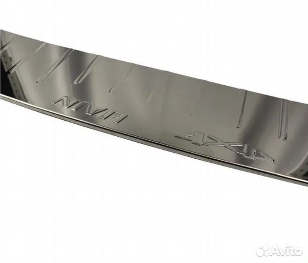 Накладка заднего бампера Нива Шевроле