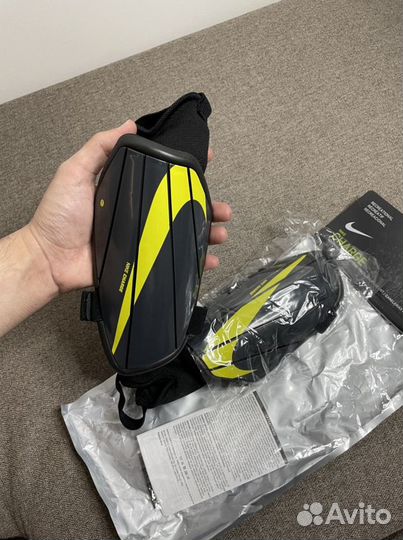 Щитки футбольные nike