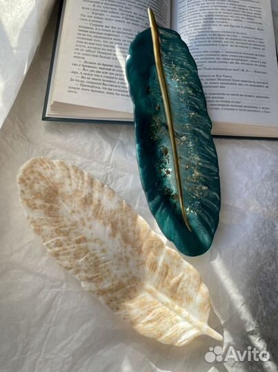 Перо из эпоксидной смолы. Подставка, поднос