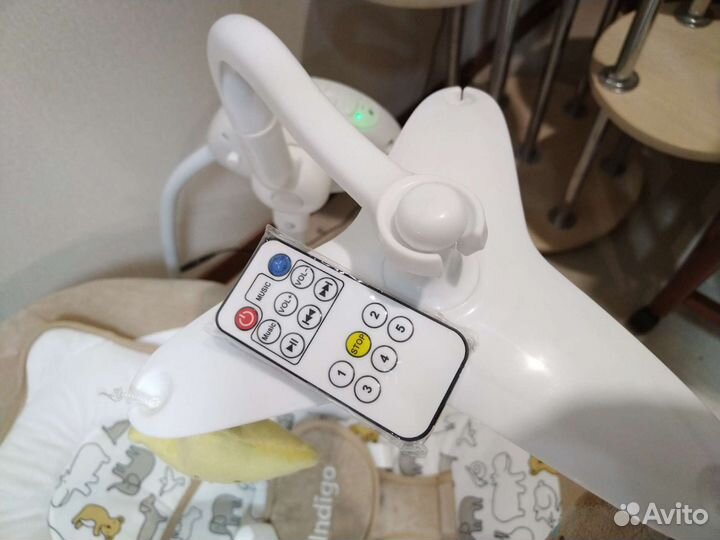 Детская электрокачель