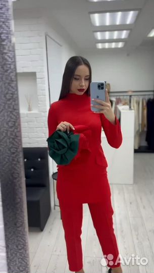 Костюм женский