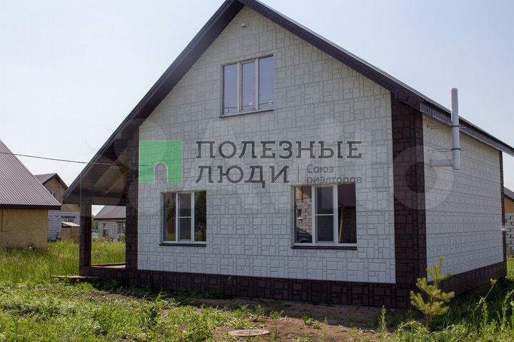 Коттедж 100 м² на участке 6 сот.