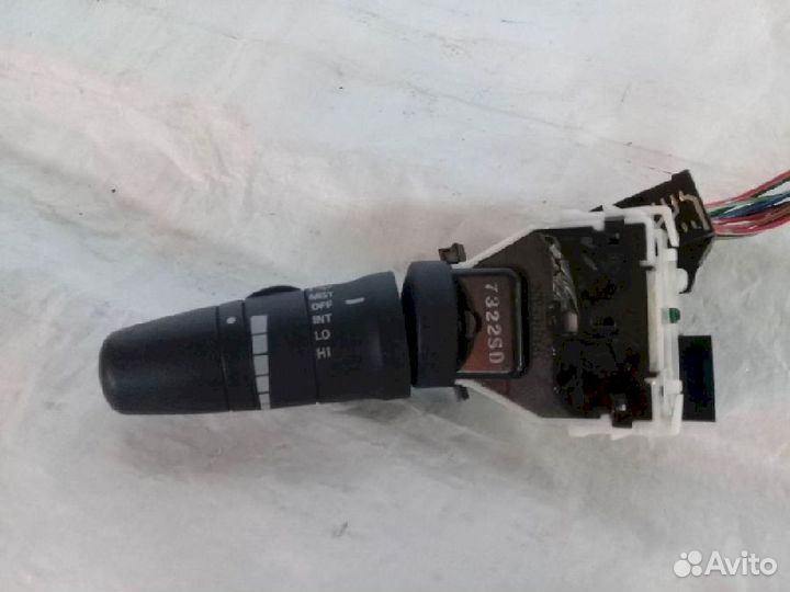 Переключатель подрулевой (дворников) левый 25260CT