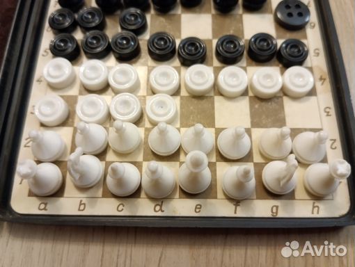 Шахматы и шашки дорожные. Малюсенькие. Магнитные