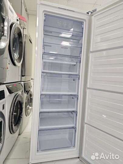 Морозильная камера Beko. Новая.2023