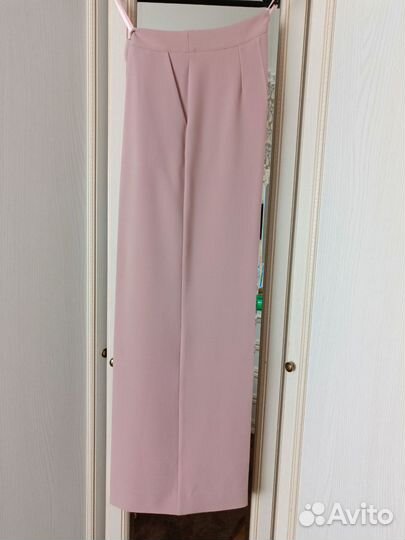 Костюм женский нарядный