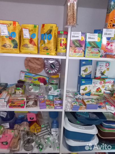 Корма для кошек и собак, птиц и грызунов