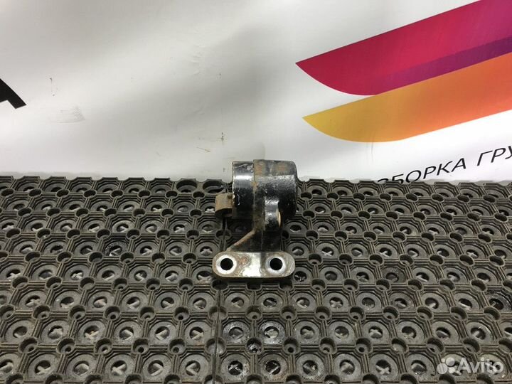 Кронштейн торсиона кабины правый Daf CF