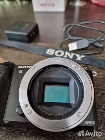 Sony alpha a5000