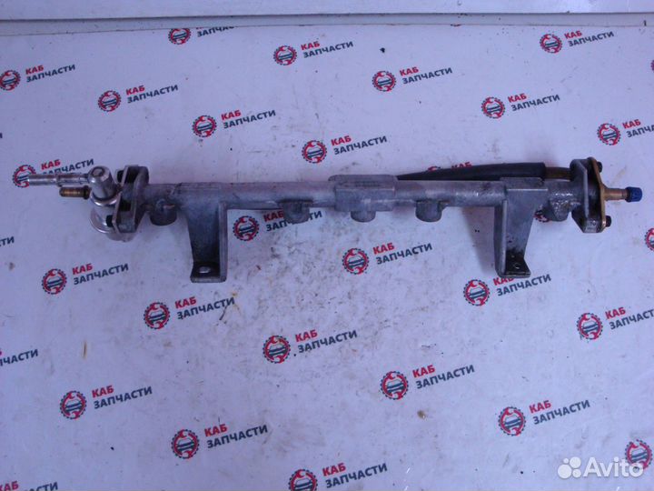 Рейка Рампа топливная Ford Focus 1 2.0л