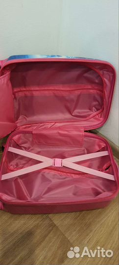 Детский чемодан на колесиках