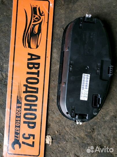 Щиток приборов Renault Fluence 2012 год