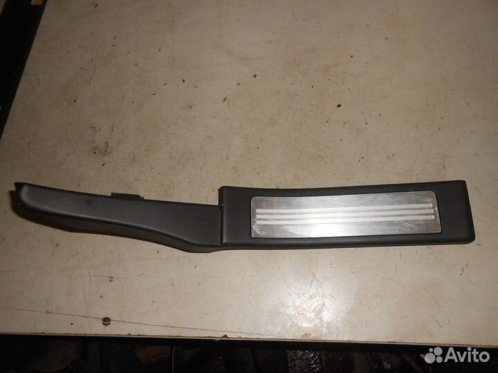 Накладка порога задняя левая (Jaguar XF)