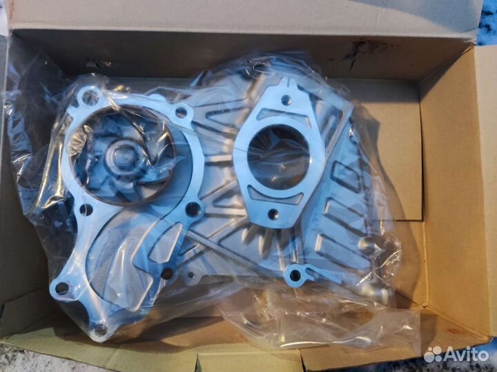 Водяной насос охлаждающей жидкости (помпа)