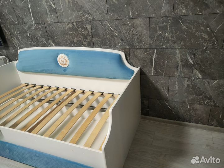 Детская кровать от 3 лет с бортиками