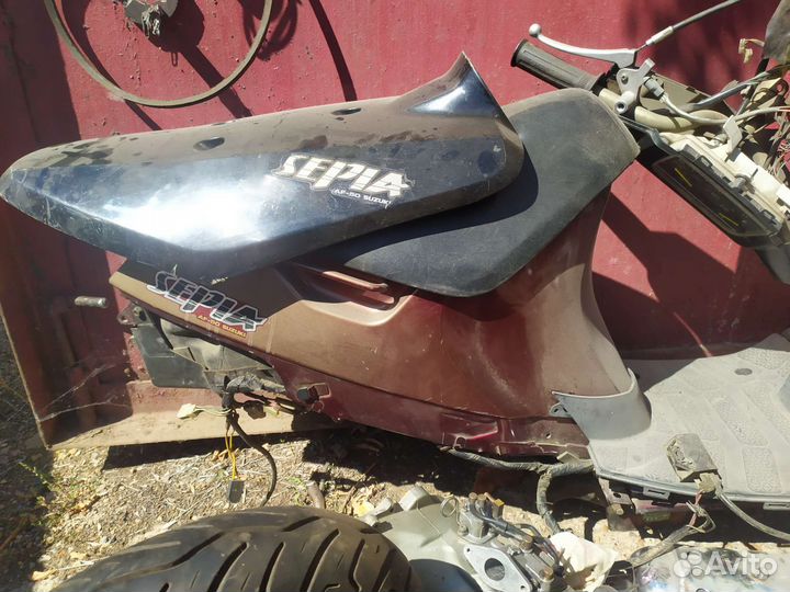 Скутер Сузуки Цепия