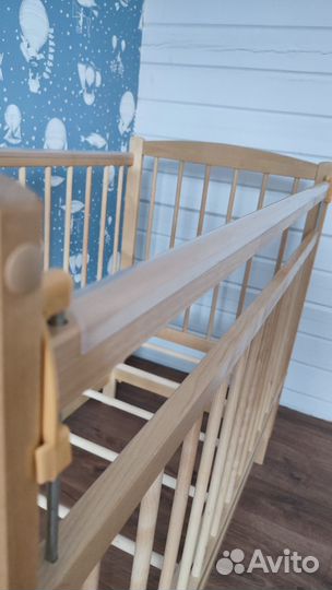 Детская кроватка