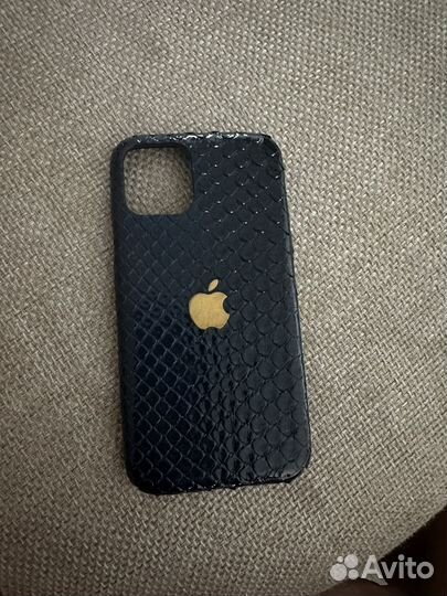 Чехол на iPhone 11 pro