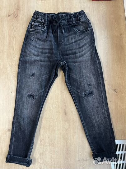 Zara 7 лет 122см джинсы и свитшот