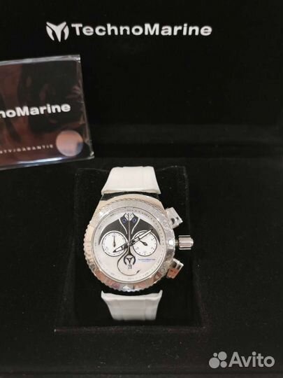 Часы TechnoMarine с сапфирами