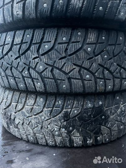 Bridgestone Blizzak Spike-02 175/70 R14