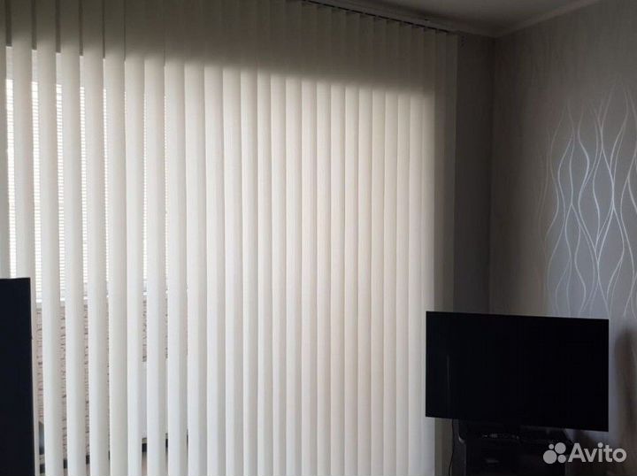 Вертикальные жалюзи Q3702-R0045