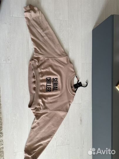 Свитшот короткий