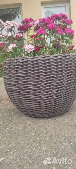 Кашпо для цветов