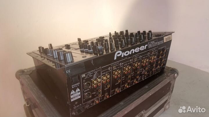 Диджейский пульт Pioneer DJM 1000