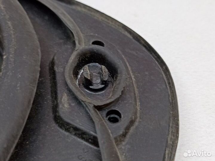 Форточка двери задняя правая Volkswagen Jetta A6