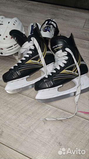 Коньки хоккейные