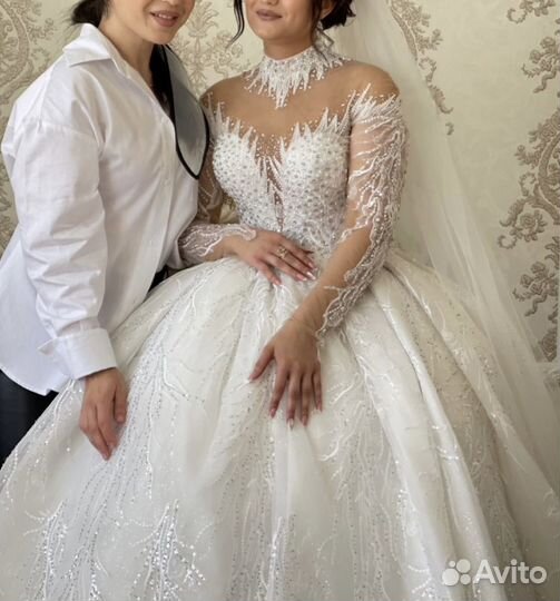 Свадебное платье