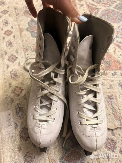 Коньки фигурные