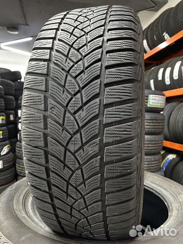 Goodyear UltraGrip Performance Gen-1 215/55 R17 98V