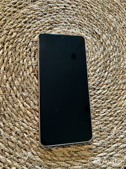 Samsung Galaxy S21 5G, 8/256 ГБ