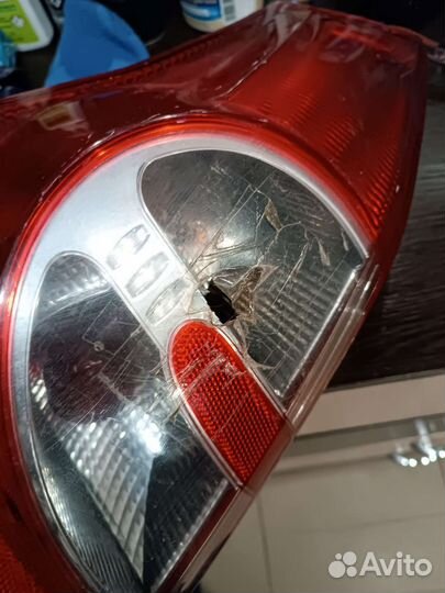 Фонарь задний Рено sandero