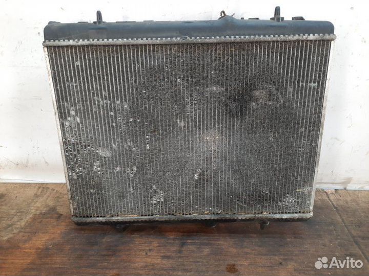 Радиатор основной Peugeot 3008 хэтчбэк 5 дв. 1.6