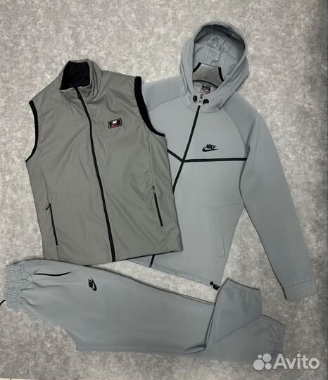 Спортивный костюм однотонный